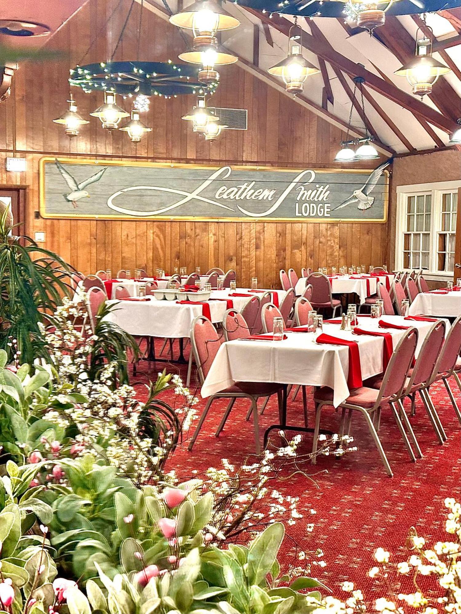 The Lodge At Leathem Smith Sturgeon Bay Buitenkant foto